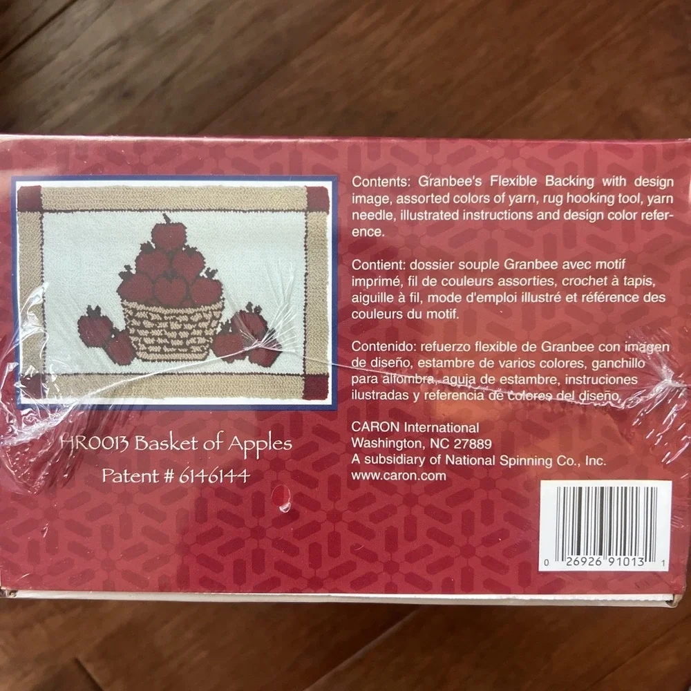 Creations by Caron Rug Hook‎ Kit Basket of Apples #HR0013 18 X 27 NEW Vintage